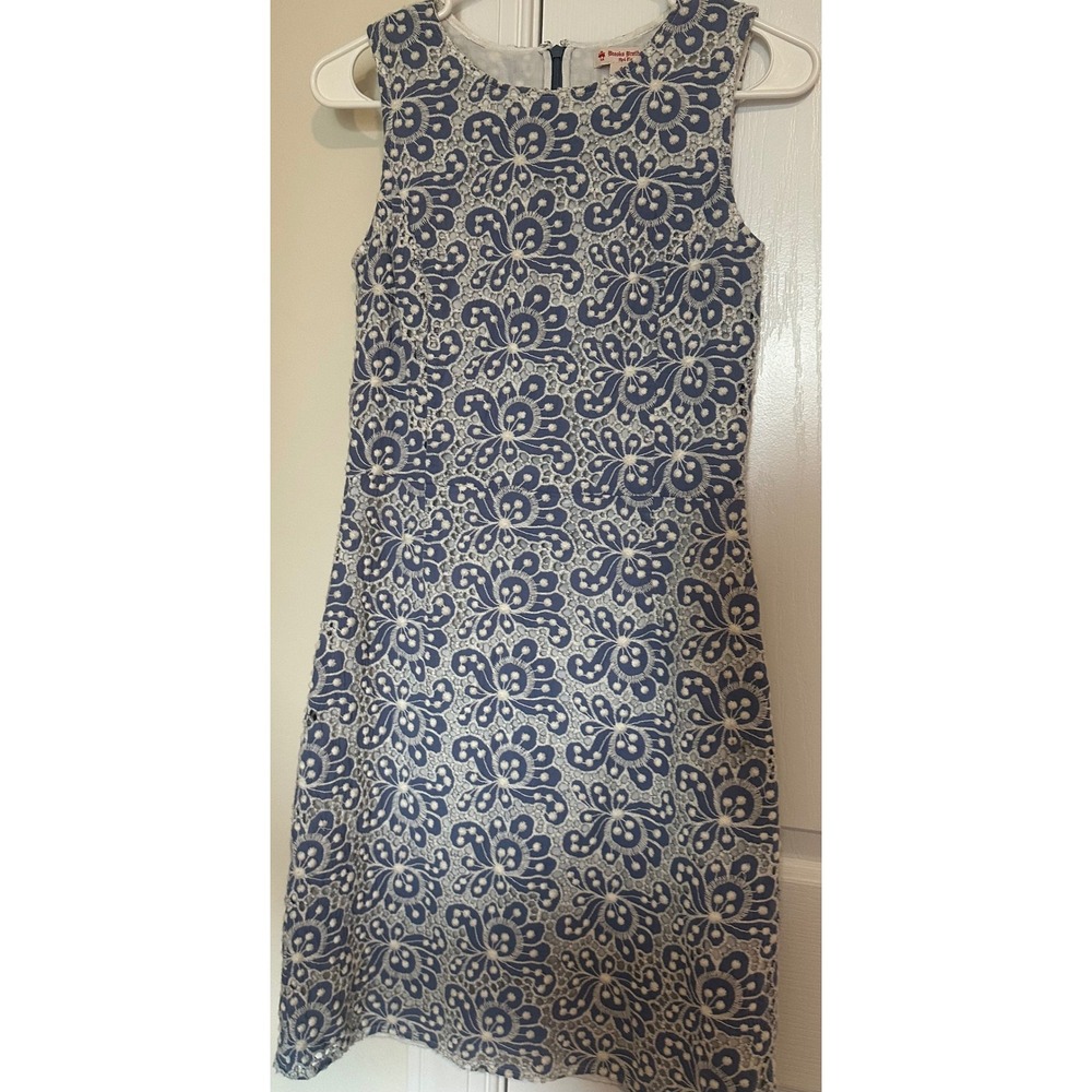 Brooks Brothers Red Fleece Blue White Floral Eyelet Lace Sheath Dress Size‎ 4